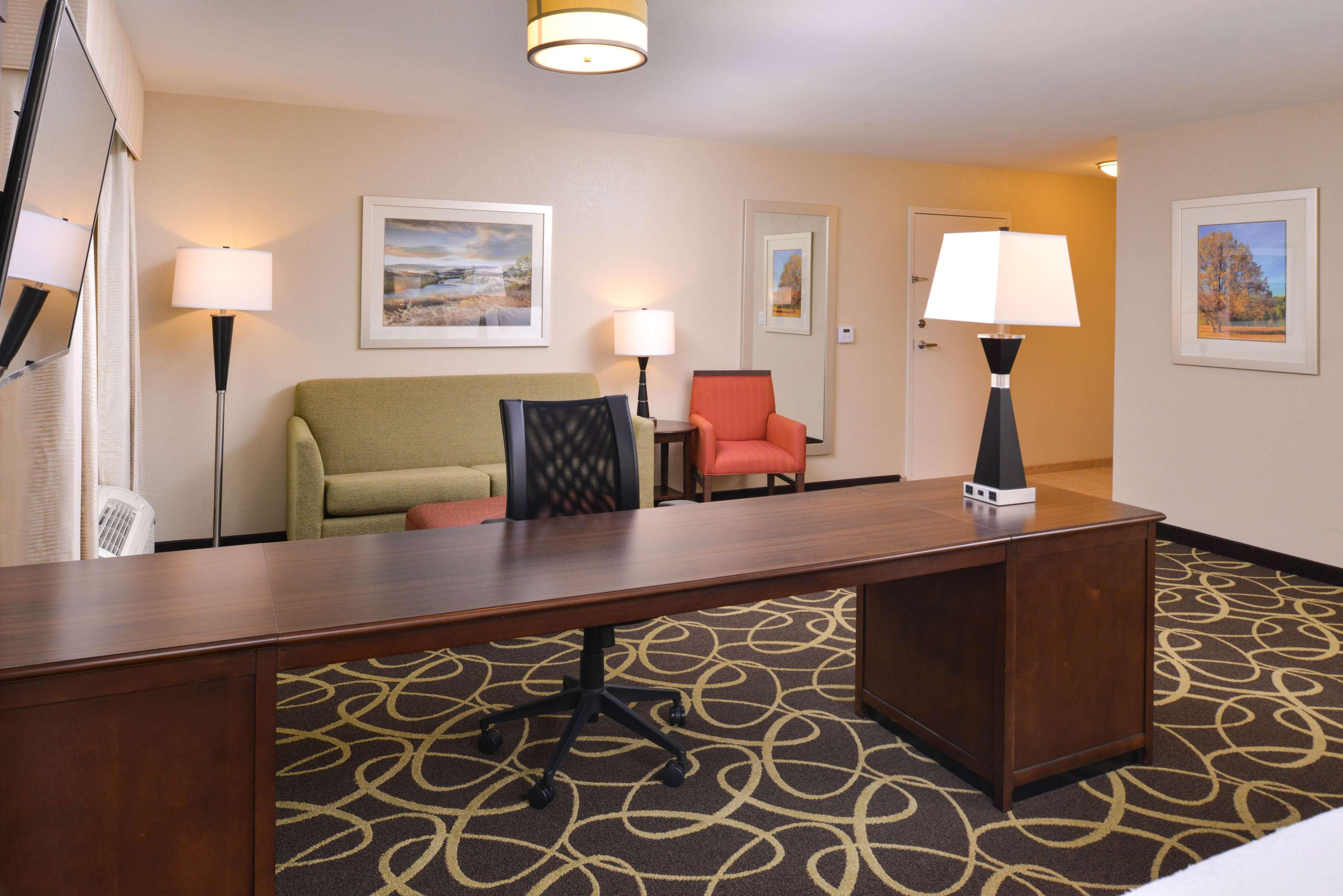 Hampton Inn Omaha Midtown-Aksarben Exterior photo